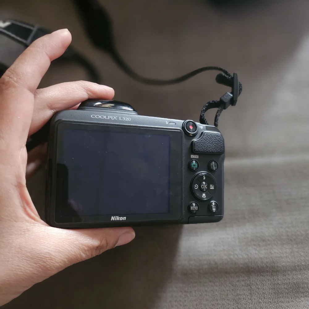 Nikon Coolpix L 320 Digital Photos And Vedios Camera